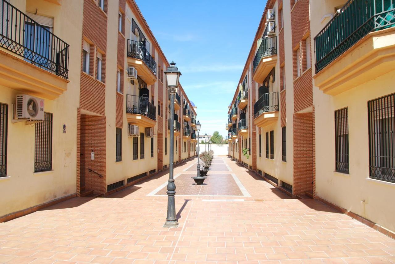 Granada A Un Paso, Parking Gratis Apartment Hijar  Exterior photo